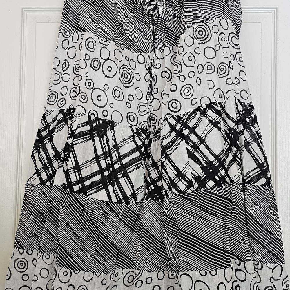 Black and White Patterned Women's Skirt